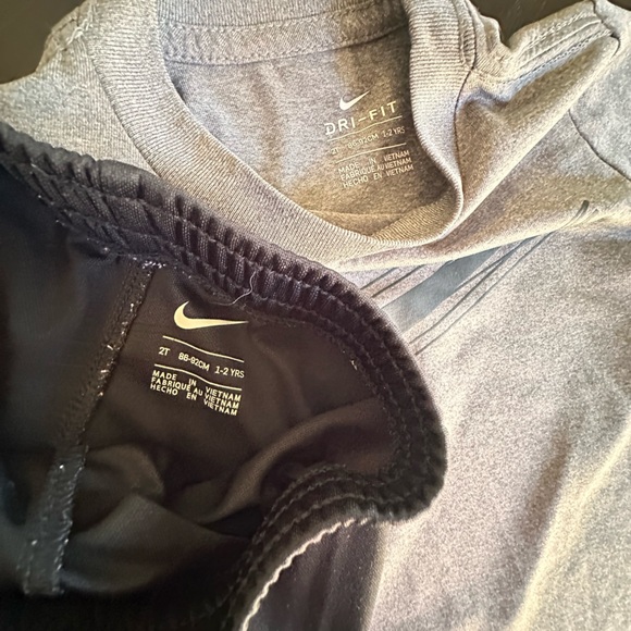 Nike | 2T | Dri-FIT Gray/Black Neon Yellow Set - Picture 2 of 2